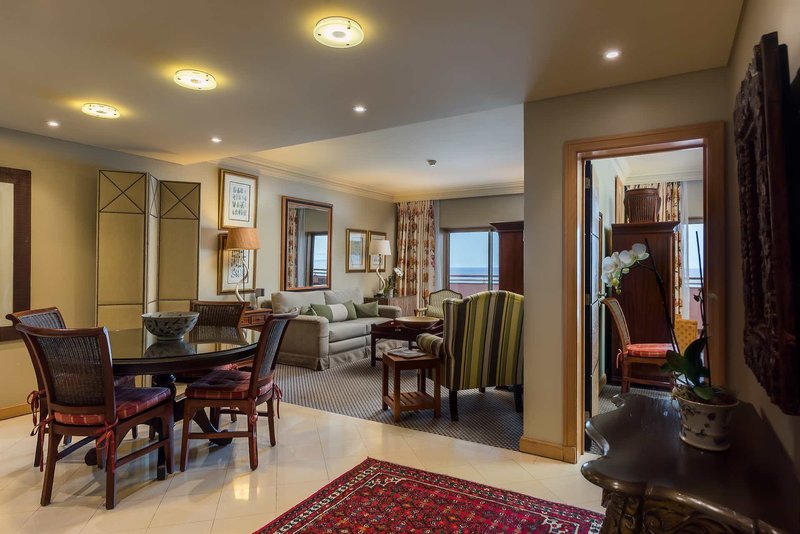 Royal Savoy Hotel 23