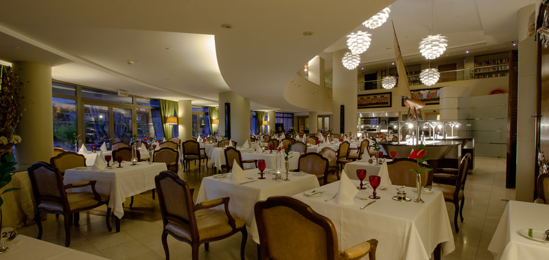 Royal Savoy 7