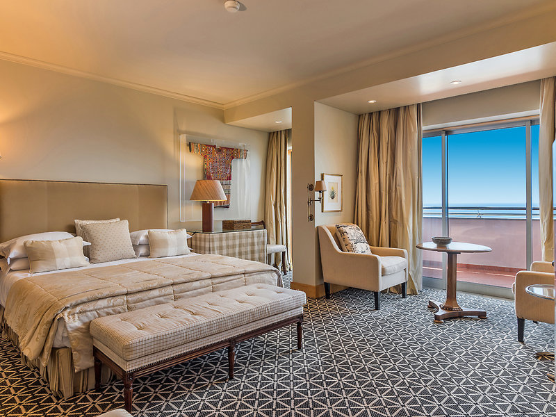 Royal Savoy Hotel 15
