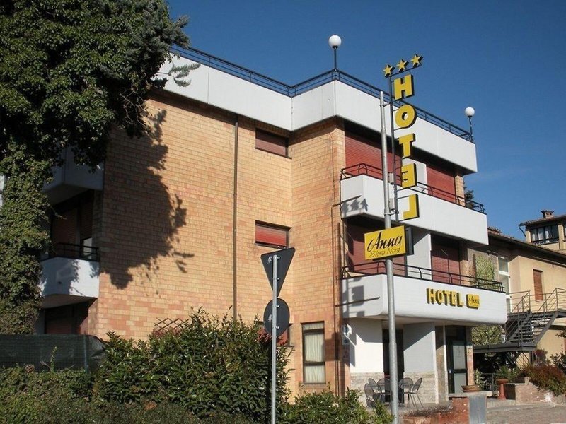 Anna Siena Nord 2