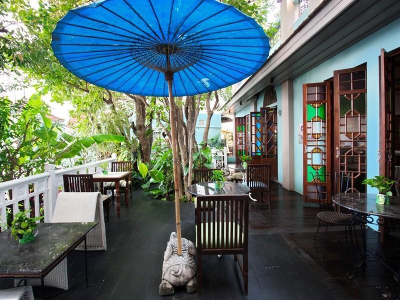 At Pingnakorn Hotel Nimmanhaeminda Road 4