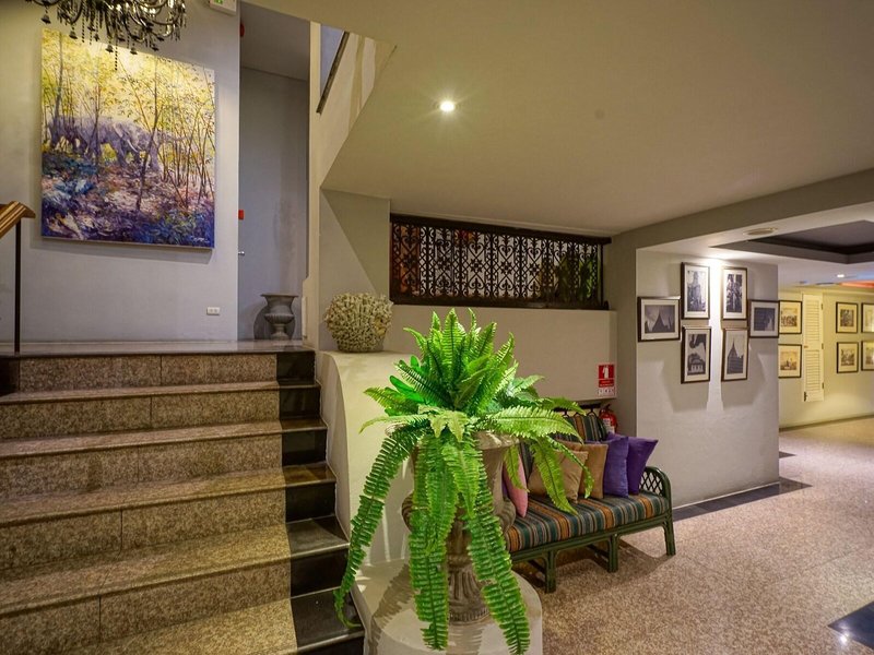 At Pingnakorn Hotel Nimmanhaeminda Road 9