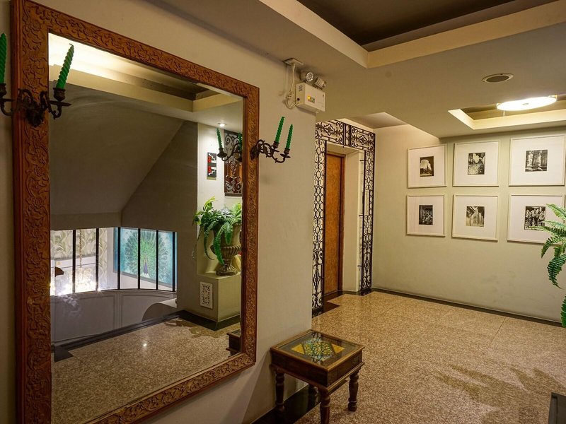 At Pingnakorn Hotel Nimmanhaeminda Road 16