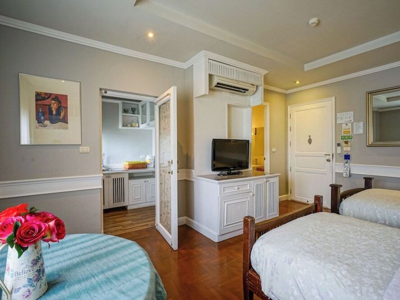 At Pingnakorn Hotel Nimmanhaeminda Road 36