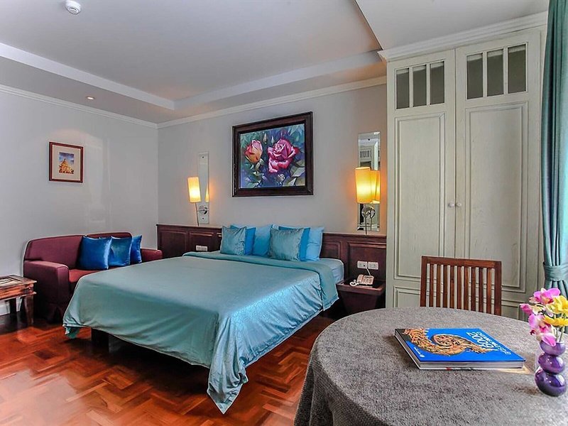 At Pingnakorn Hotel Nimmanhaeminda Road 40