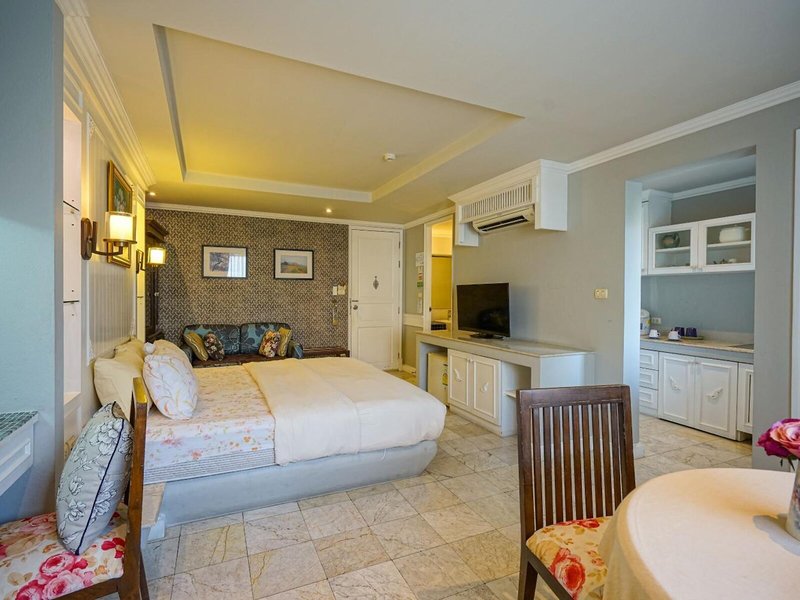 At Pingnakorn Hotel Nimmanhaeminda Road 44