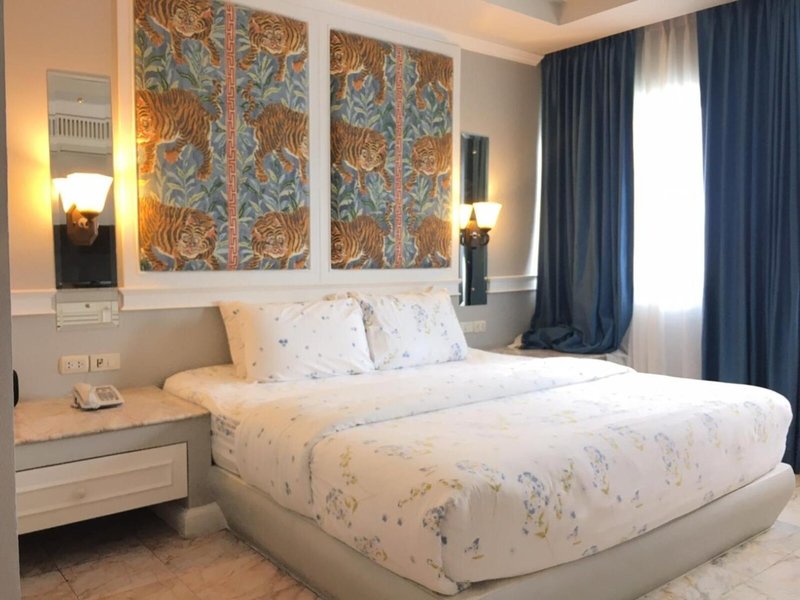 At Pingnakorn Hotel Nimmanhaeminda Road 47