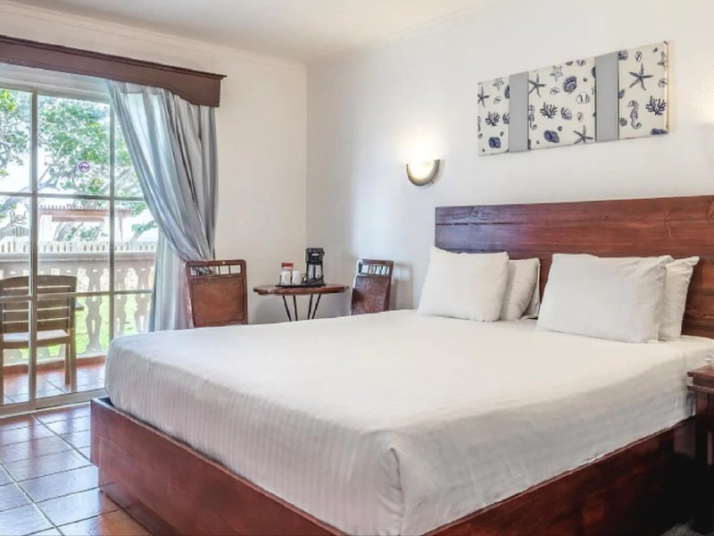 Be Live Collection Marien 46 - Room Example