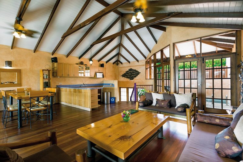 True Blue Bay Boutique Resort 7