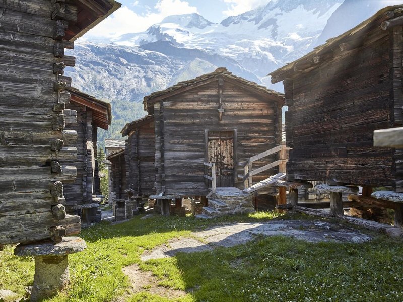 Ferienart Resort & Spa Saas Fee 2