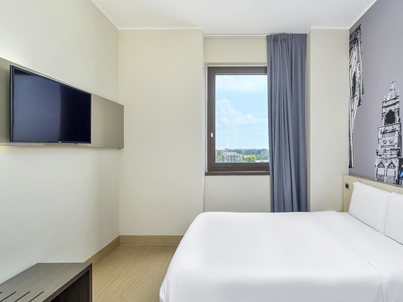 B&B HOTEL Milano Monza 24 - Room Example