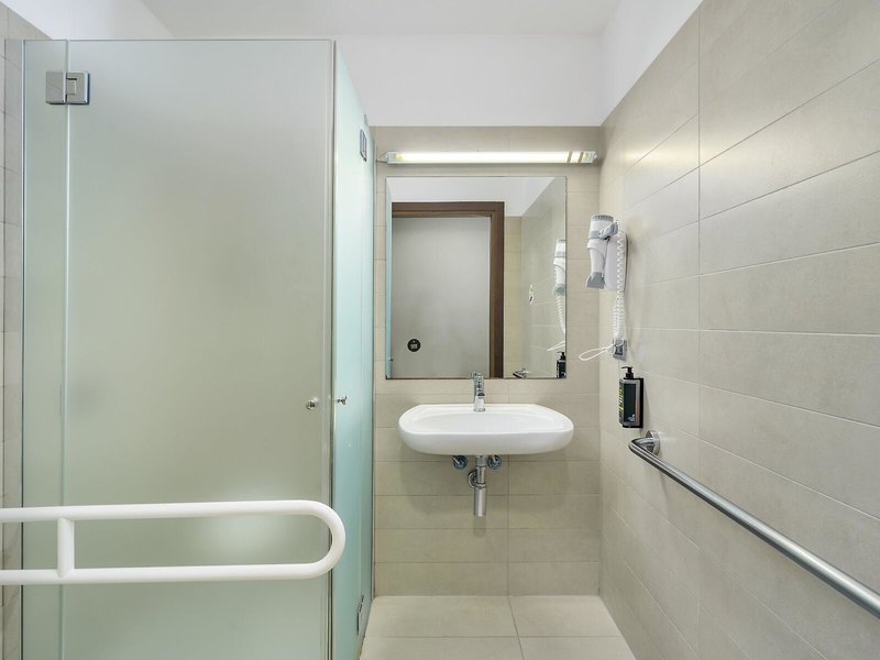 B&B HOTEL Milano Monza 26 - Bathroom Example