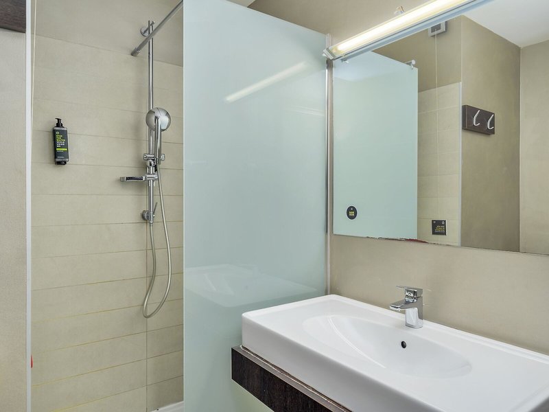 B&B HOTEL Milano Monza 27 - Bathroom Example