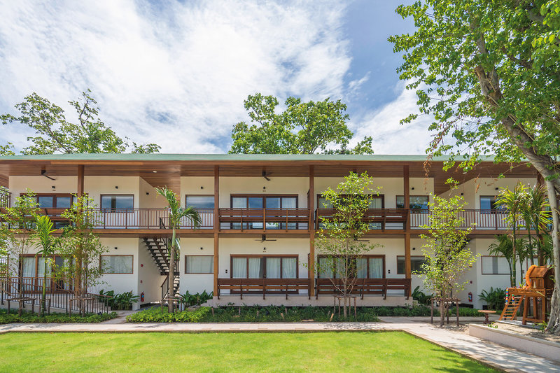 Banana Fan Sea Resort 3