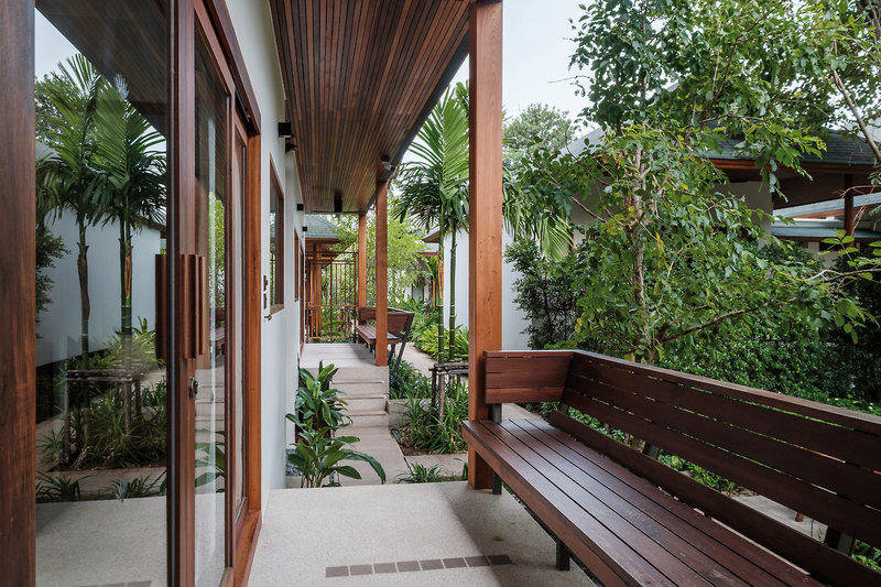 Banana Fan Sea Resort 12