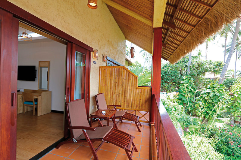 Bamboo Village Beach Resort & Spa 25