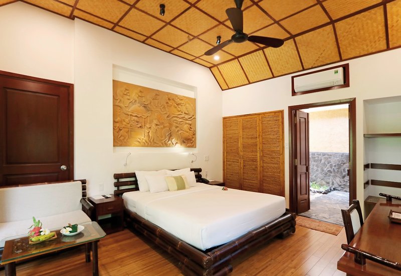 Bamboo Village Beach Resort & Spa 28