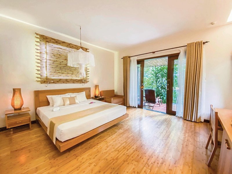 Bamboo Village Beach Resort & Spa 34