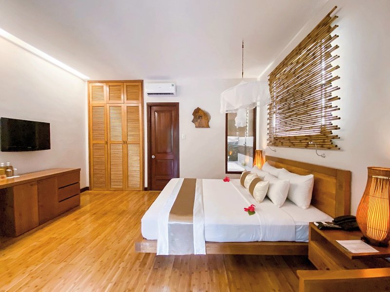 Bamboo Village Beach Resort & Spa 35