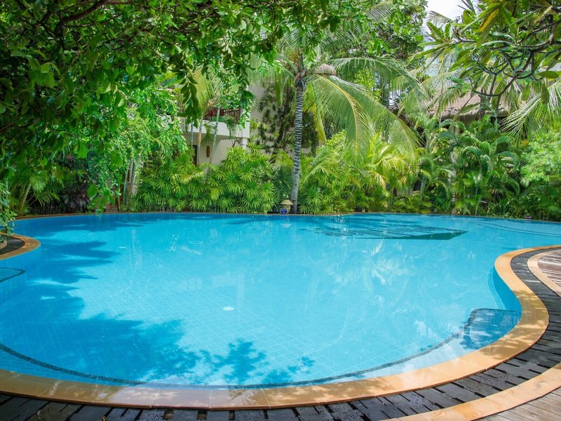 Bamboo Village Beach Resort & Spa 8