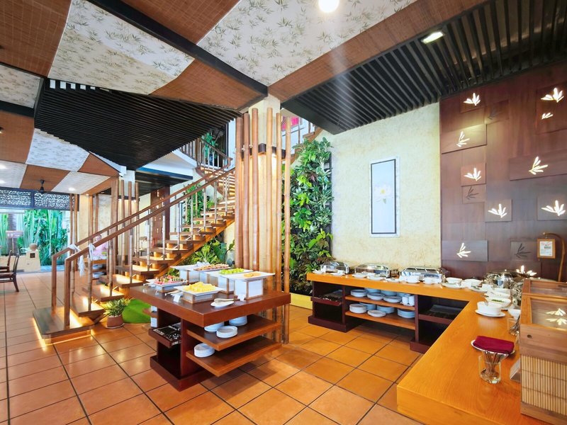 Bamboo Village Beach Resort & Spa 15
