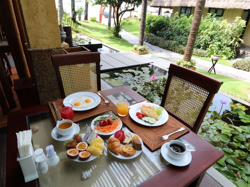 Bamboo Village Beach Resort & Spa 16