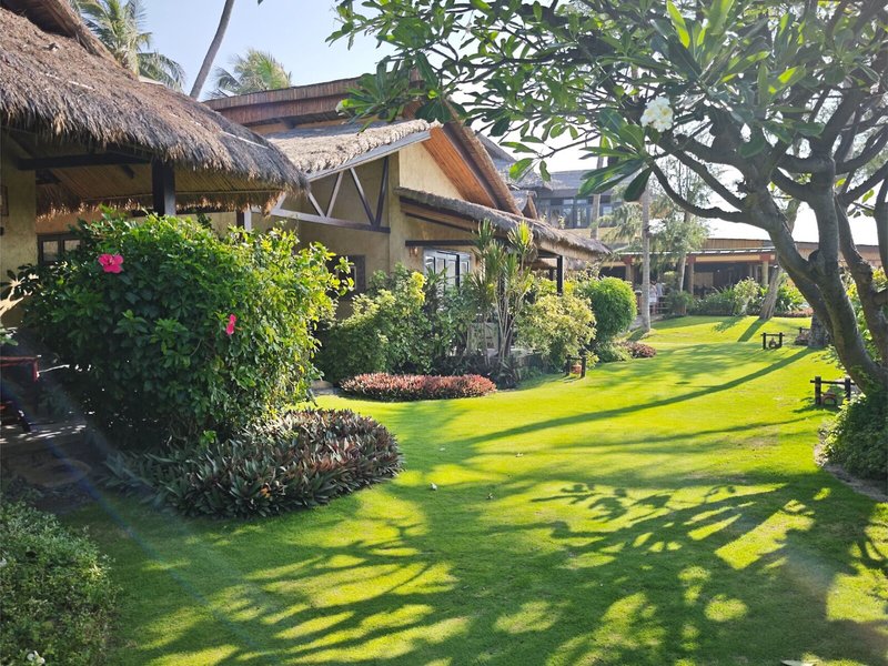 Bamboo Village Beach Resort & Spa 50