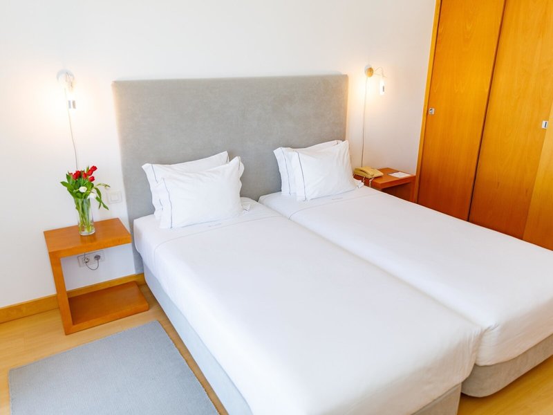 Suite Hotel Marina Club 24