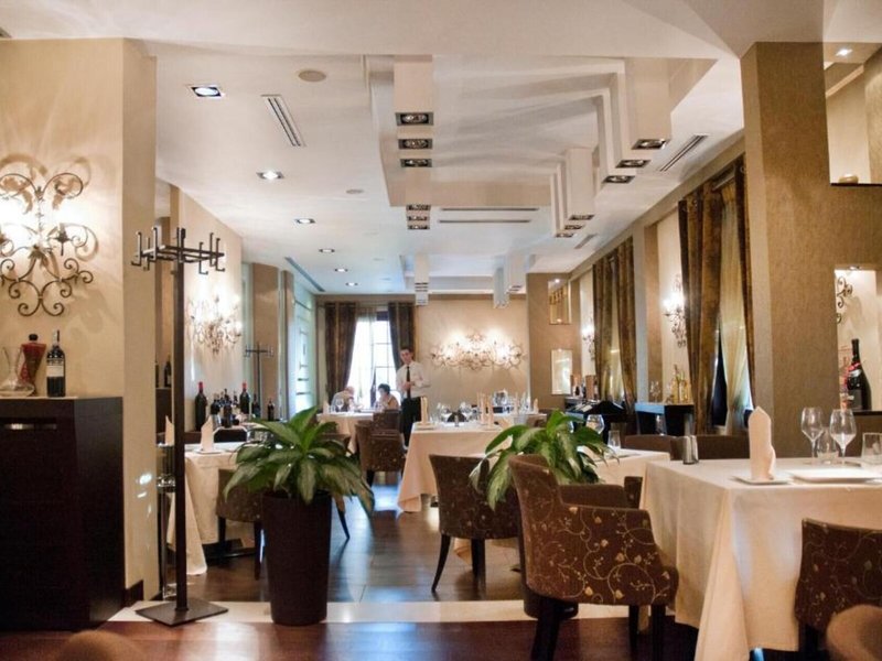 MonarC Hotel 3