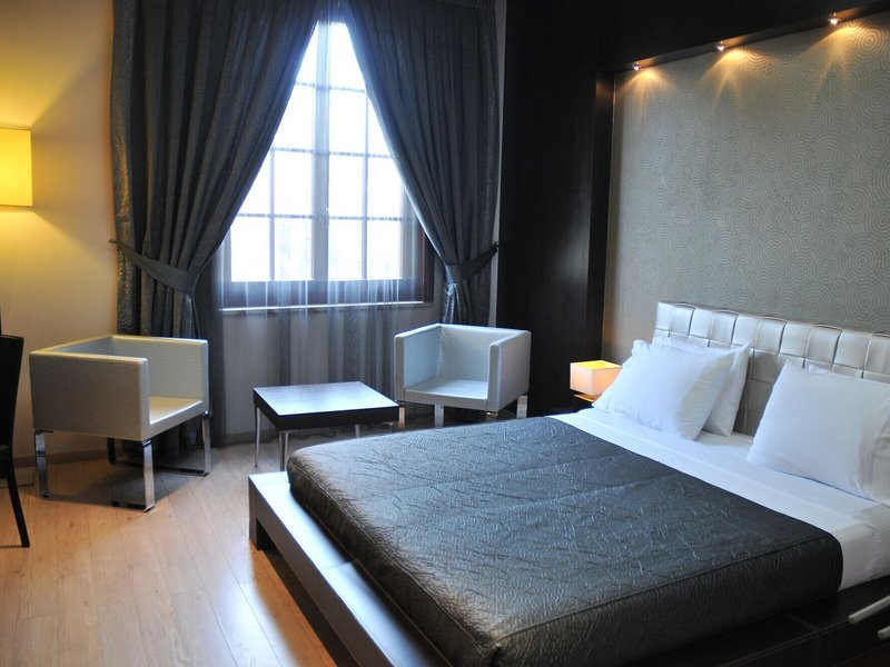 MonarC Hotel 5
