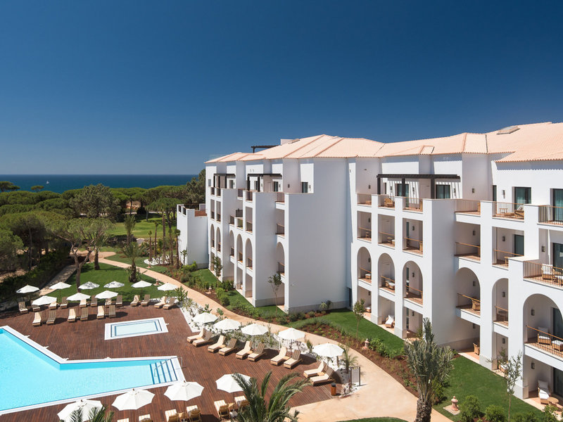 Pine Cliffs Hotel, a Luxury Collection Resort 1