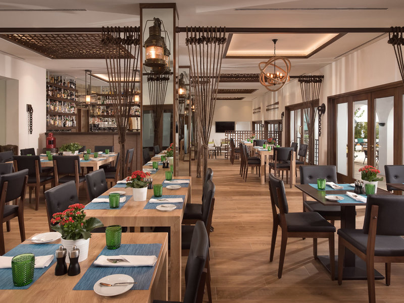 Pine Cliffs Hotel, a Luxury Collection Resort 7