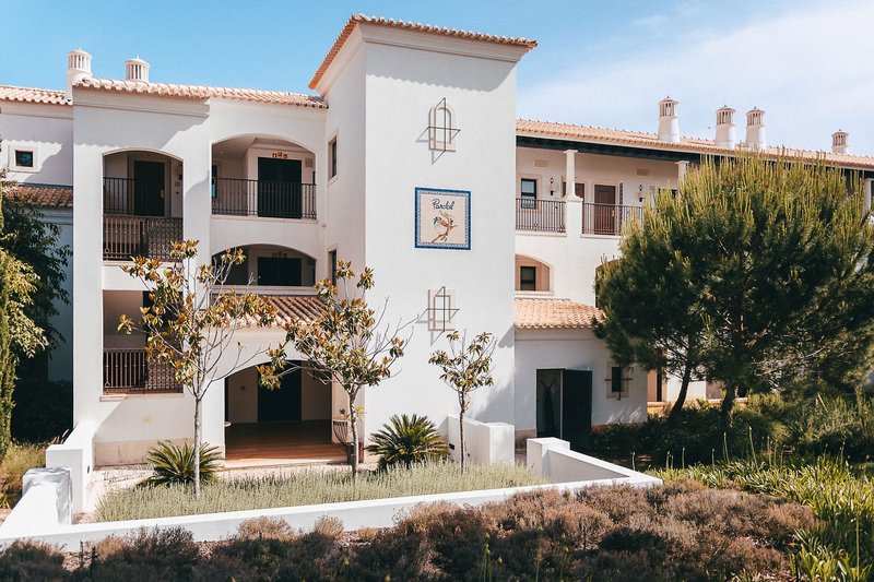 Pine Cliffs Residence, a Luxury Collection Resort 3