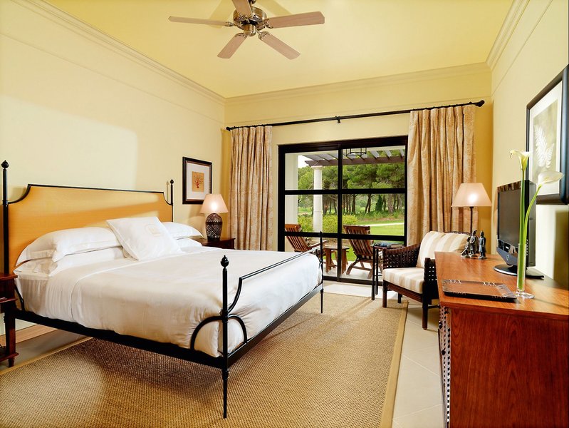 Pine Cliffs Residence, a Luxury Collection Resort 19