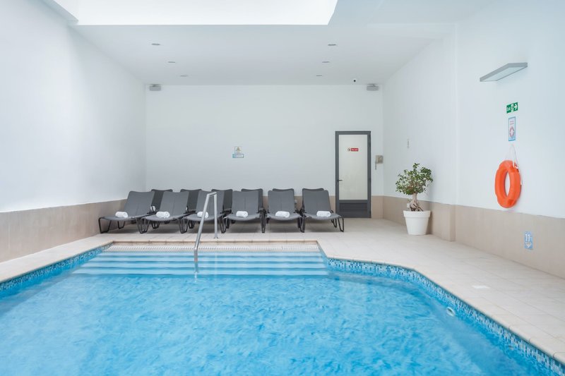 Plaza Hotels - Plaza 6