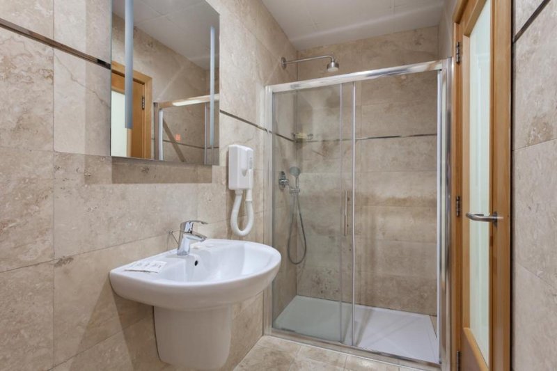 Plaza Hotels - Plaza 9