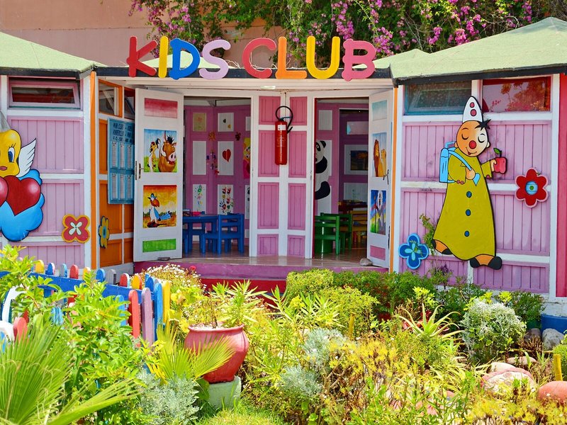 Caribbean Village Agador 6