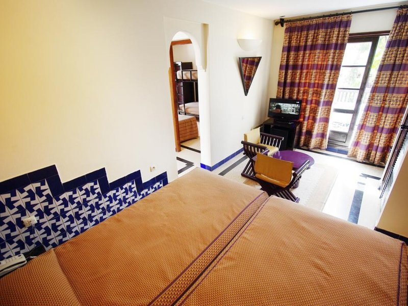 Caribbean Village Agador 45