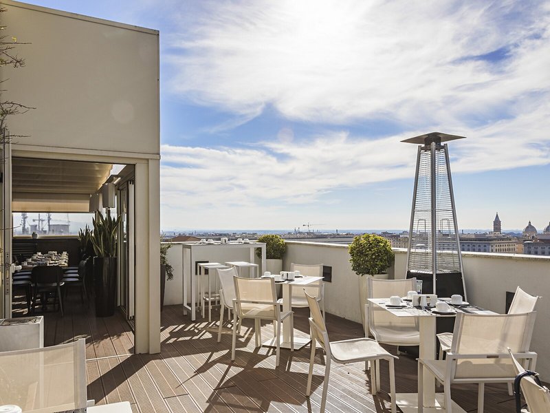 The Independent Hotel 5