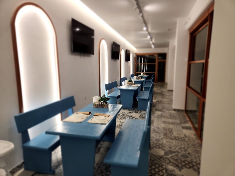 Hillside Studios & Apartments 25