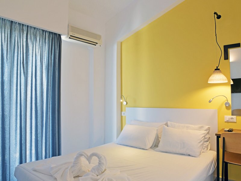 Hillside Studios & Apartments 42