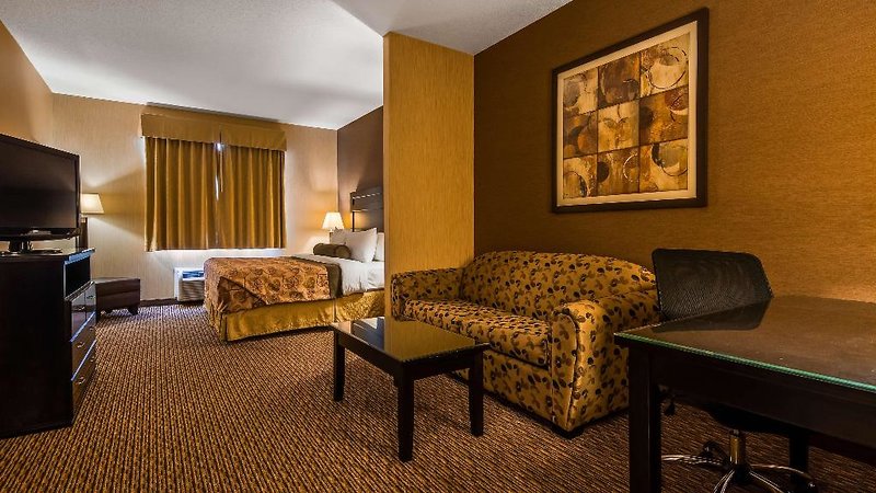 Best Western Plus Estevan Inn & Suites