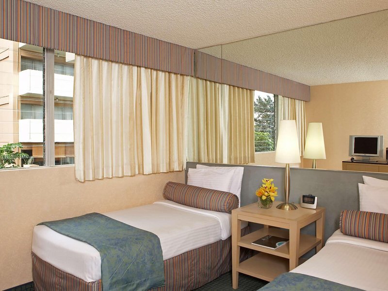 Aqua Aloha Surf Waikiki 23