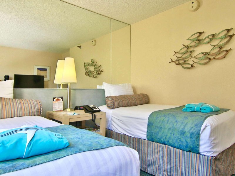 Aqua Aloha Surf Waikiki 28