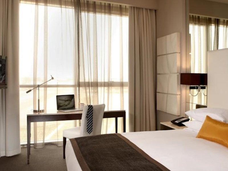 Centro Capital Centre 5