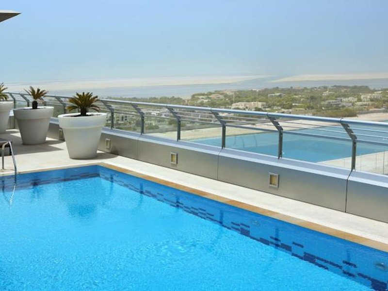 Centro Capital Centre 7