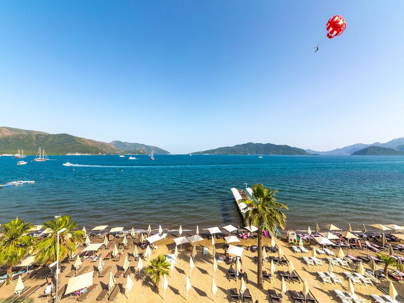 Honeymoon Beach Hotel 7
