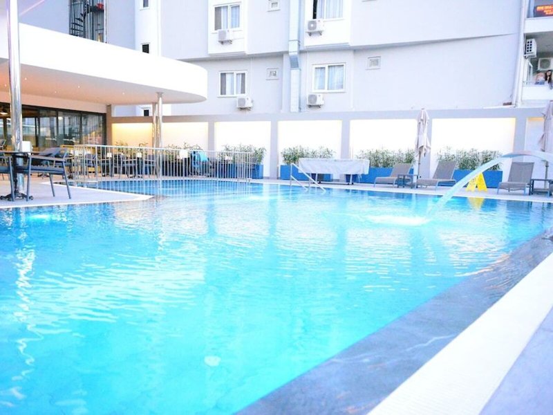 Oasis 12