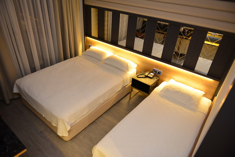 Oasis Hotel & Apartments 5