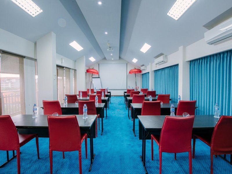 Best Western Kuta Beach 9 - Restaurant